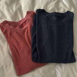 2 Alo high low tshirts, medium, worn but in decent condition, side slits
